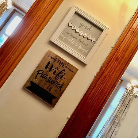 Cosy 2 Bedroom Central Apartment - Free Parking, Free Wifi Aberdeen Esterno foto