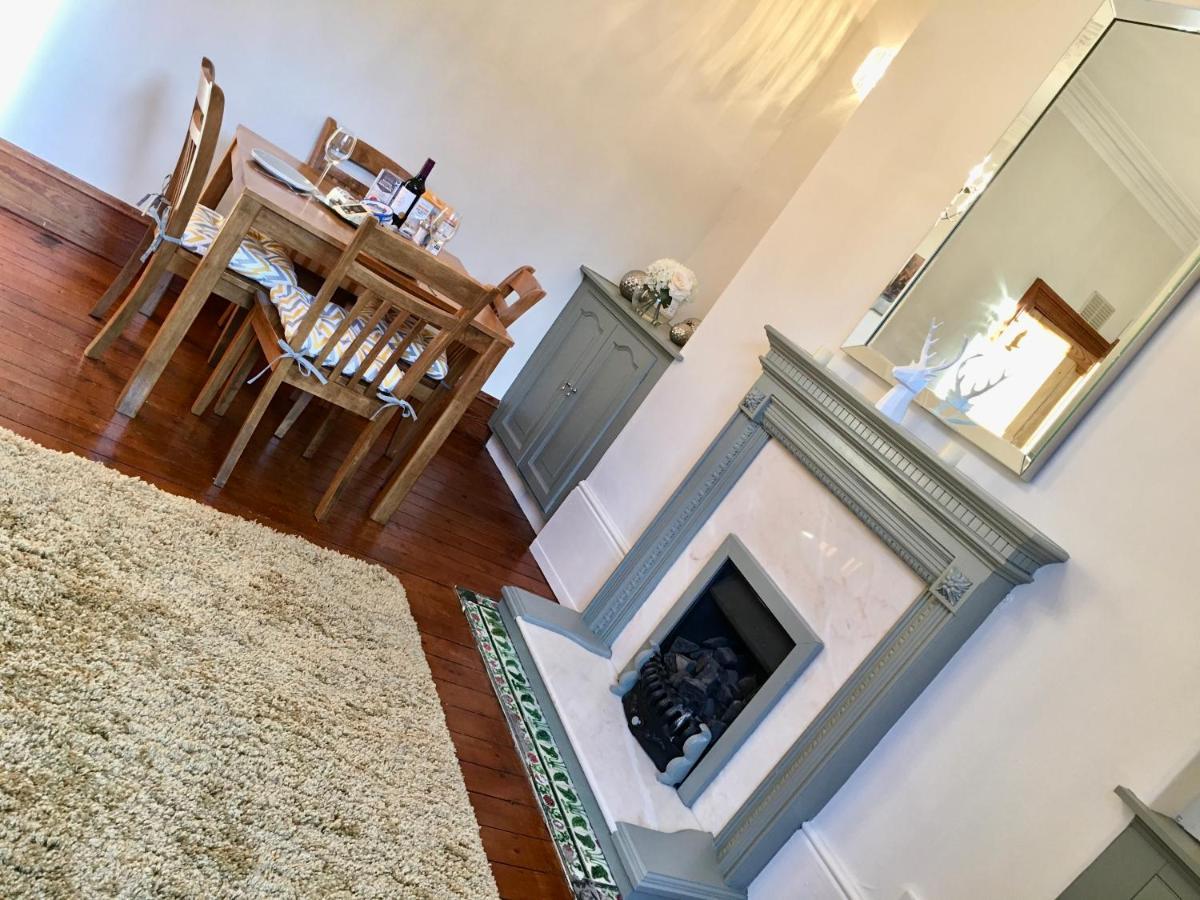 Cosy 2 Bedroom Central Apartment - Free Parking, Free Wifi Aberdeen Esterno foto