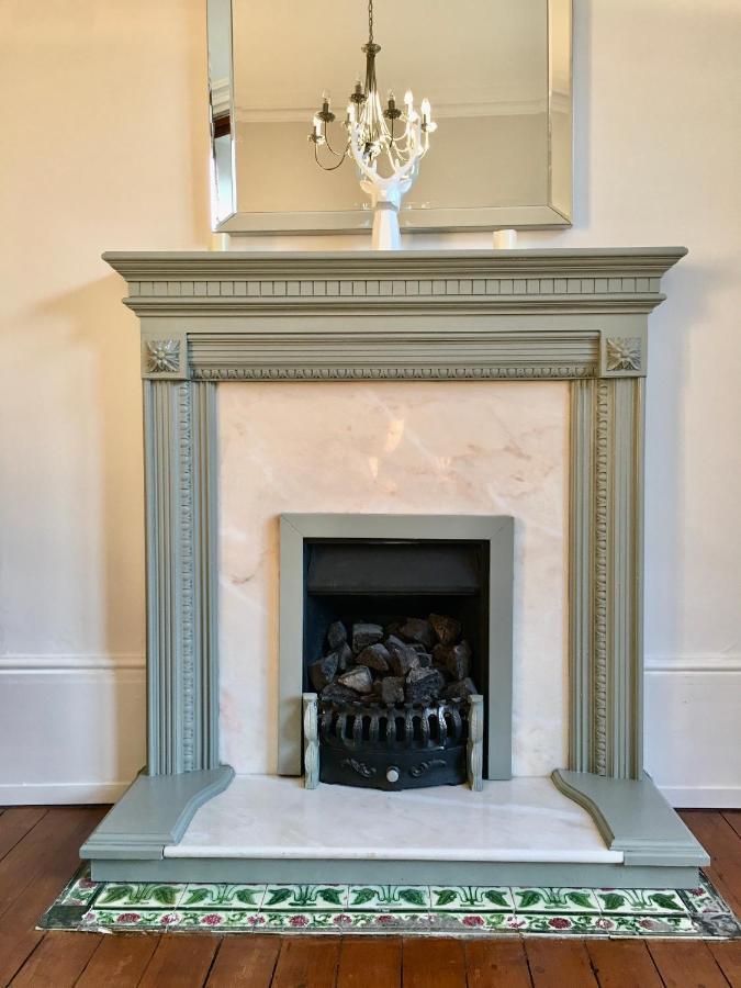 Cosy 2 Bedroom Central Apartment - Free Parking, Free Wifi Aberdeen Esterno foto