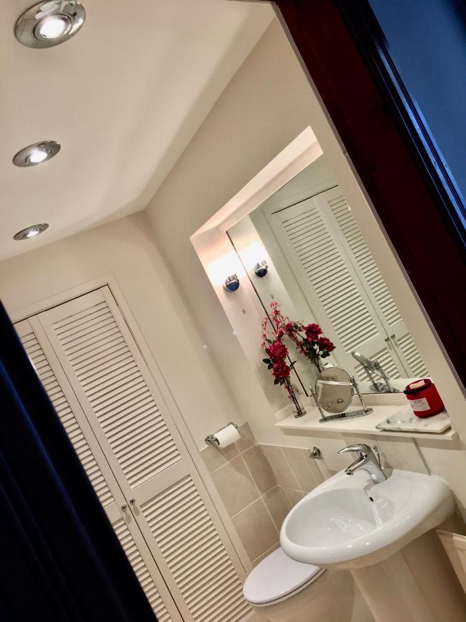 Cosy 2 Bedroom Central Apartment - Free Parking, Free Wifi Aberdeen Esterno foto